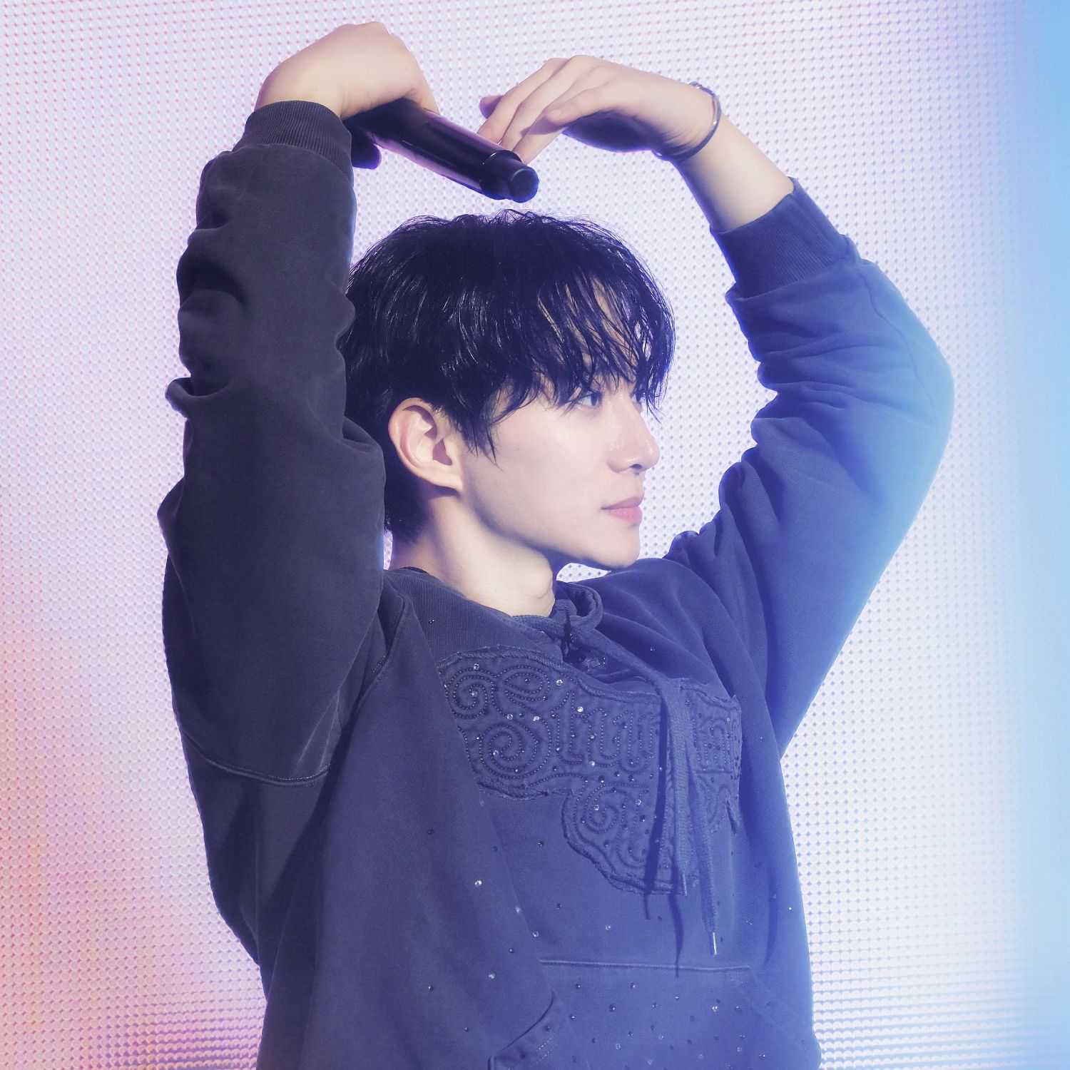 粉丝拍下的李俊昊瞬间