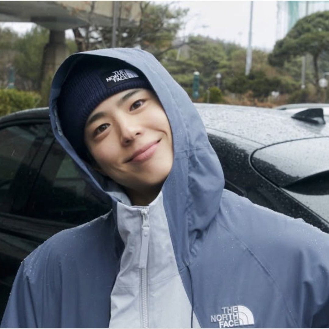 Recent activity shot of Park Bogum