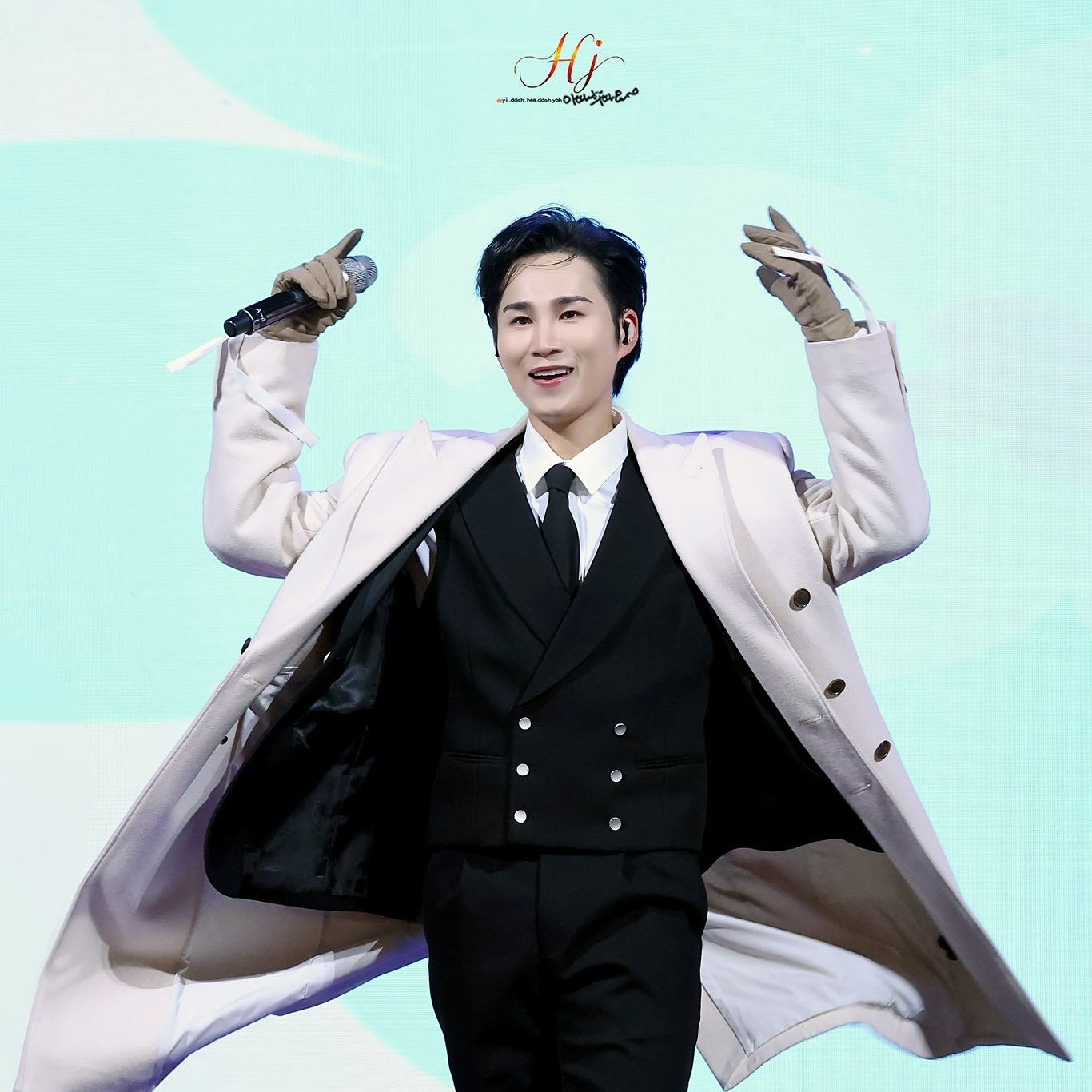 김희재의 비하인드 컷