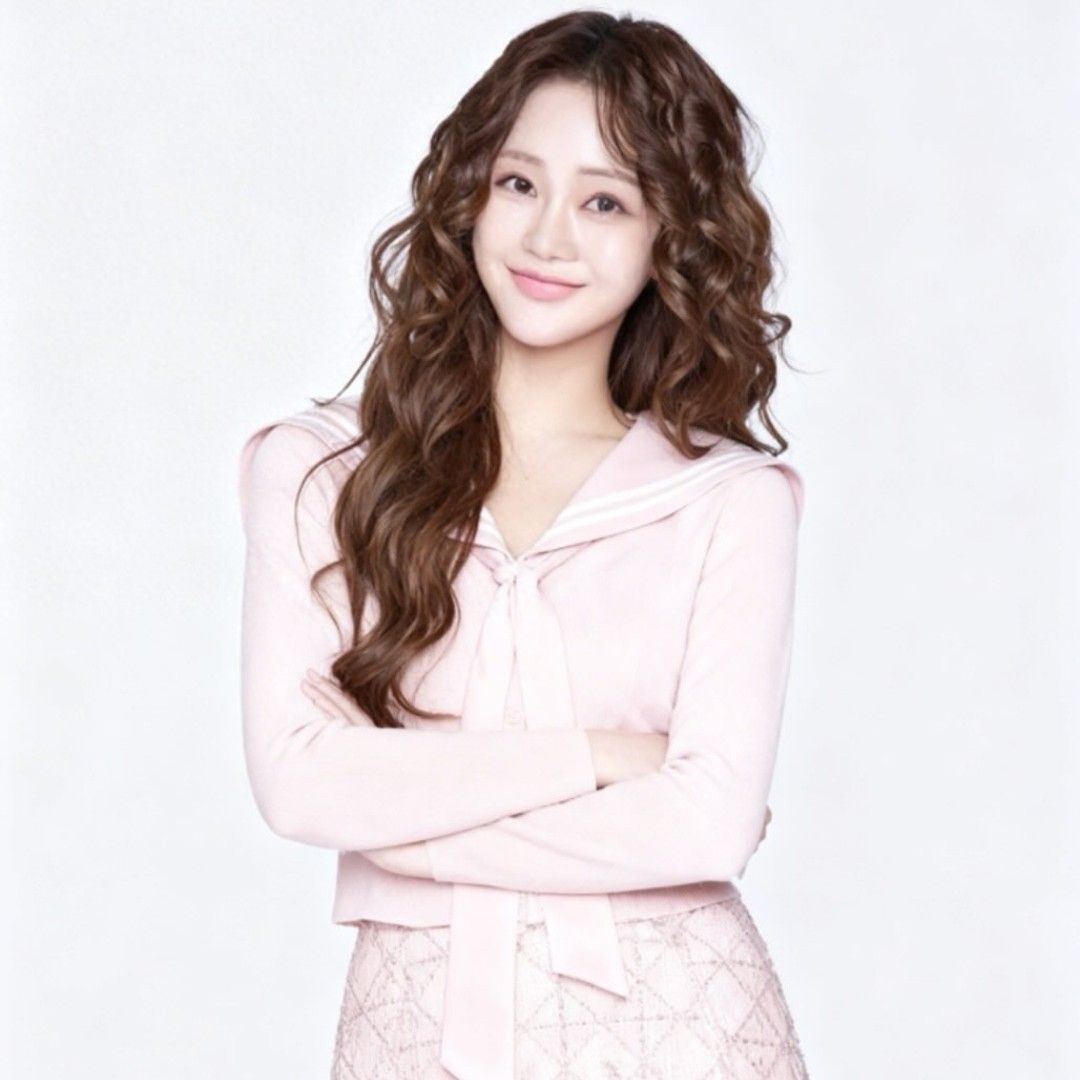 粉丝拍下的洪智允瞬间