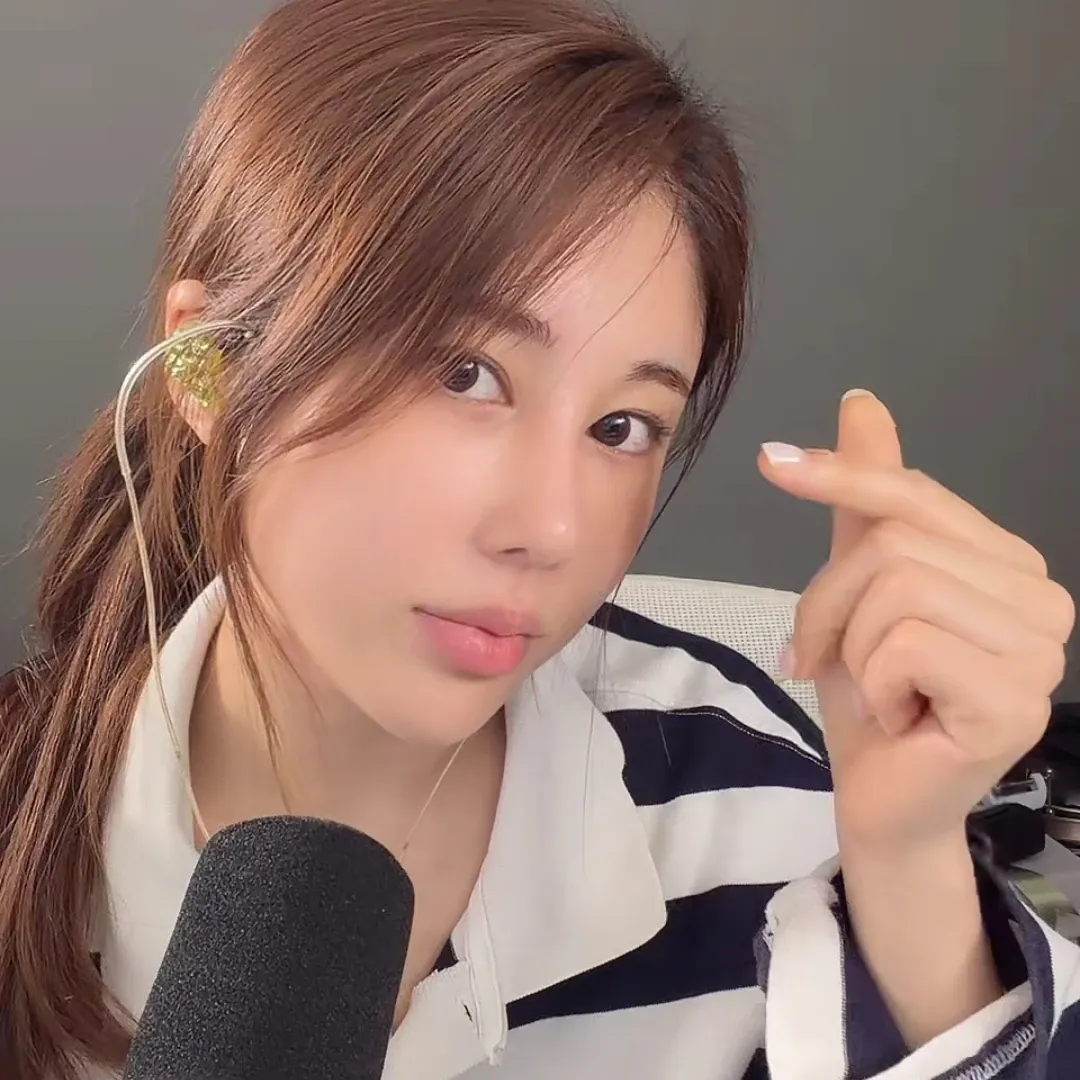 Foto kegiatan terbaru dari Kim Soyou