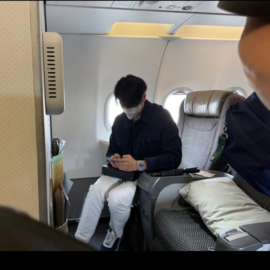 Foto kegiatan terbaru dari Lee Seunggi