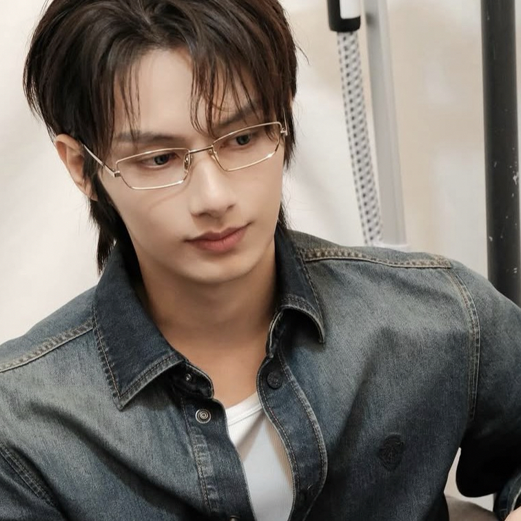 Latest photo of Wen Junhui