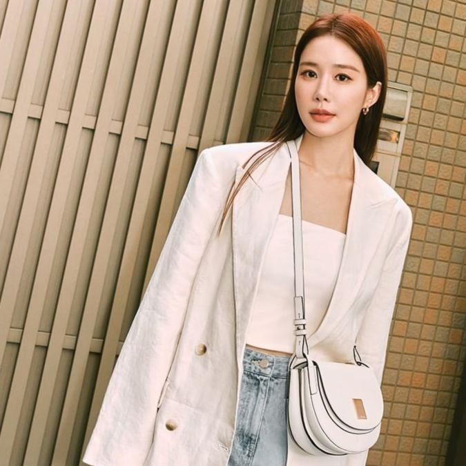 Recent activity shot of Yoo Inna