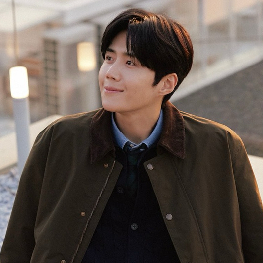 Latest photo of Kim Seonho