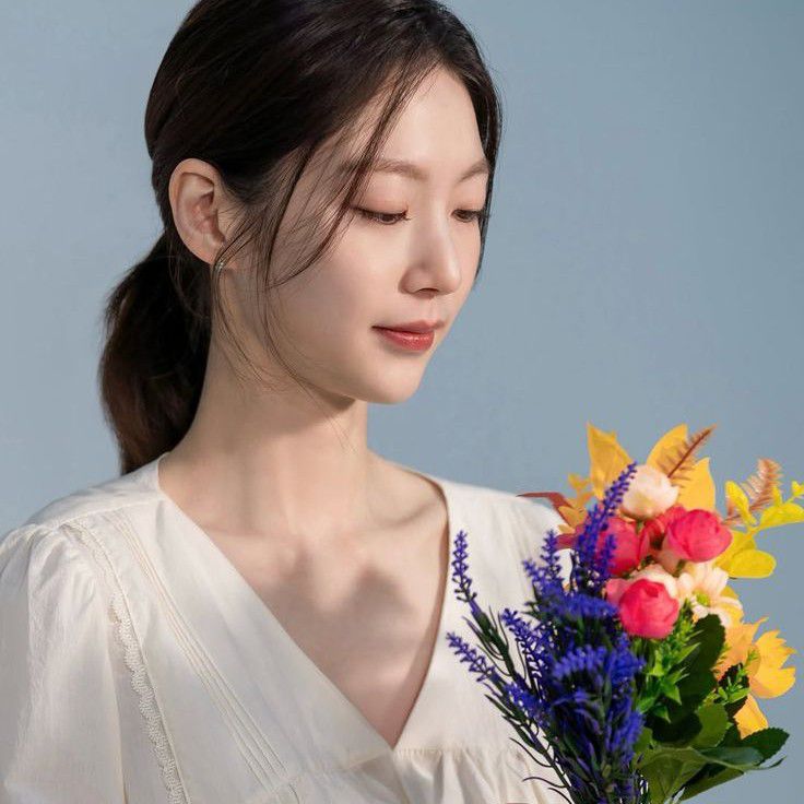 Recent activity shot of Gong Seungyeon