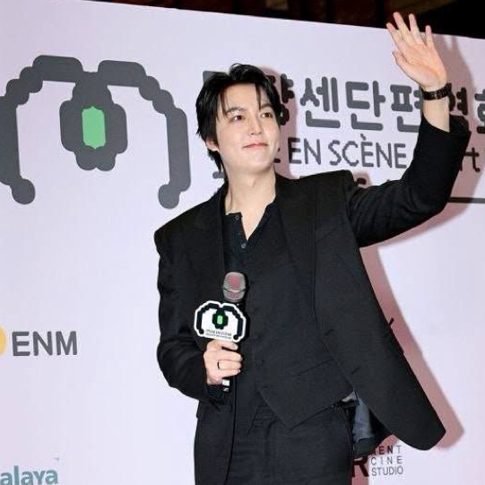 Explosively popular post in Choeaedol Celeb community