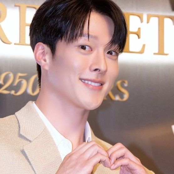 張基龍的最新照片