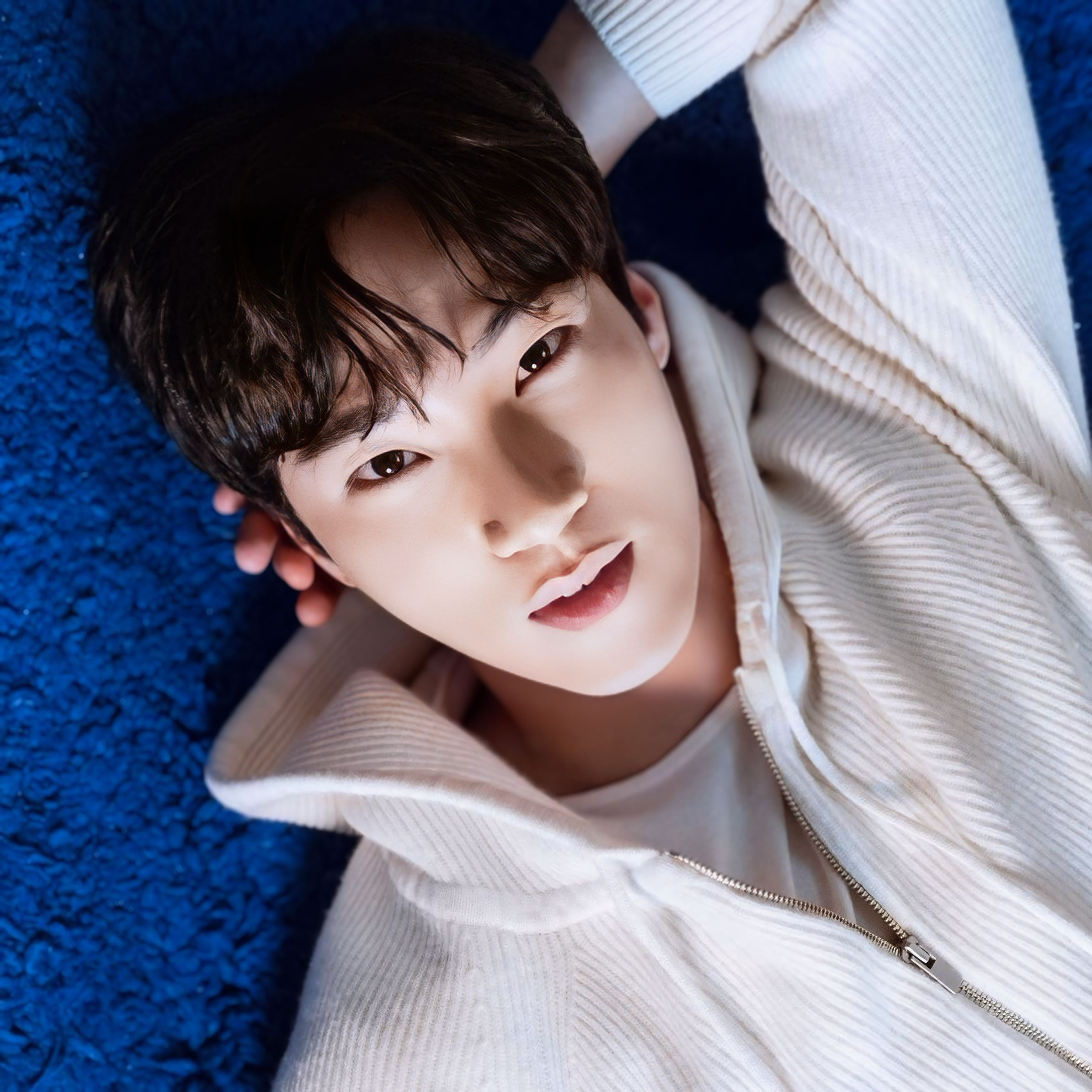 Recent activity shot of Lee Hongnae