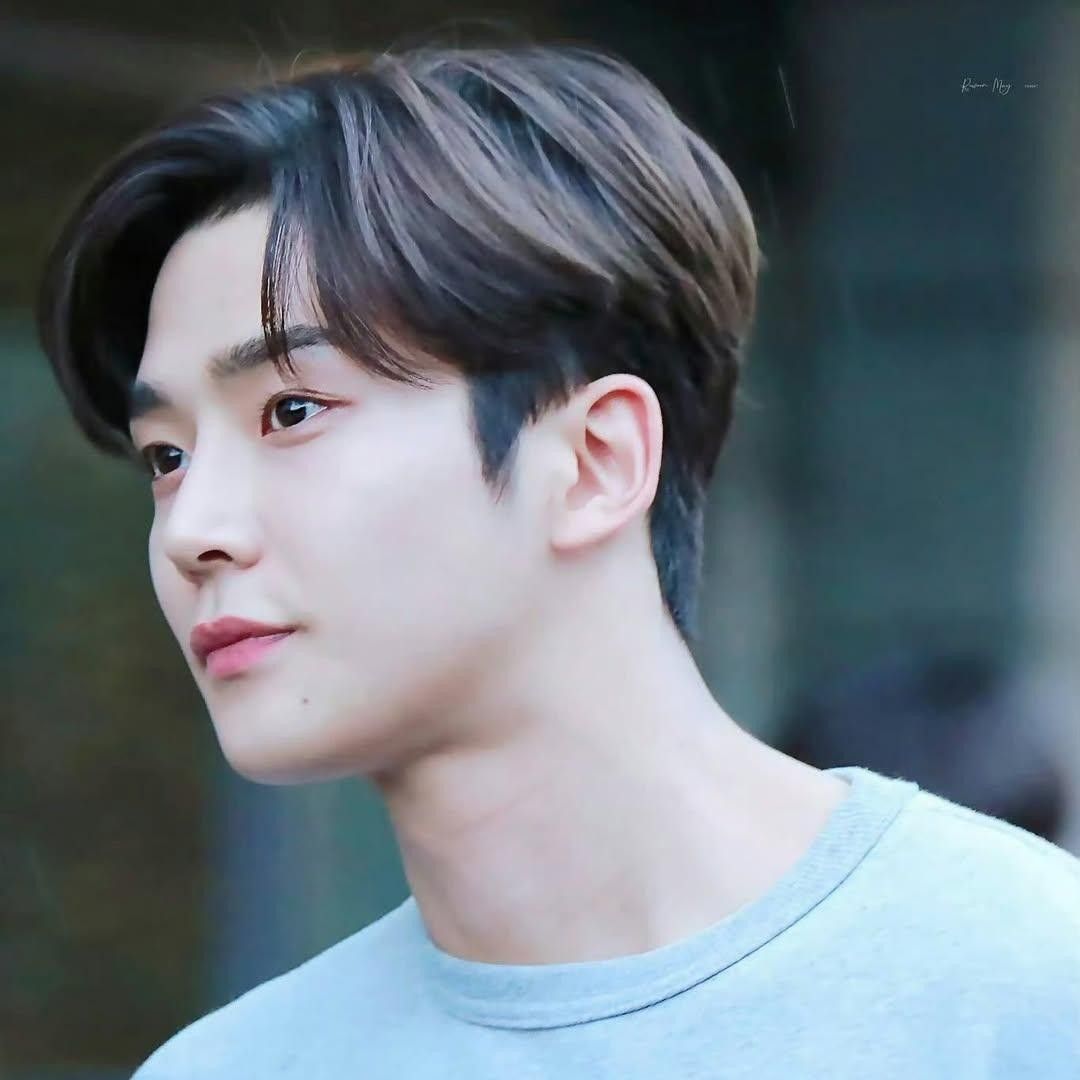 路云的最新照片