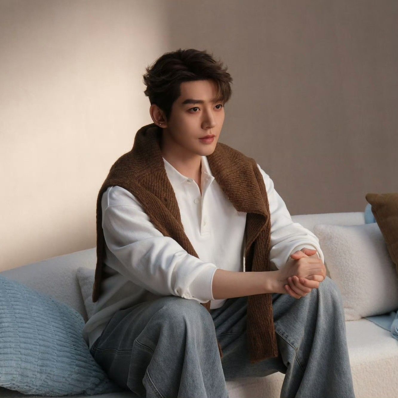 Recent activity shot of Deng Wei