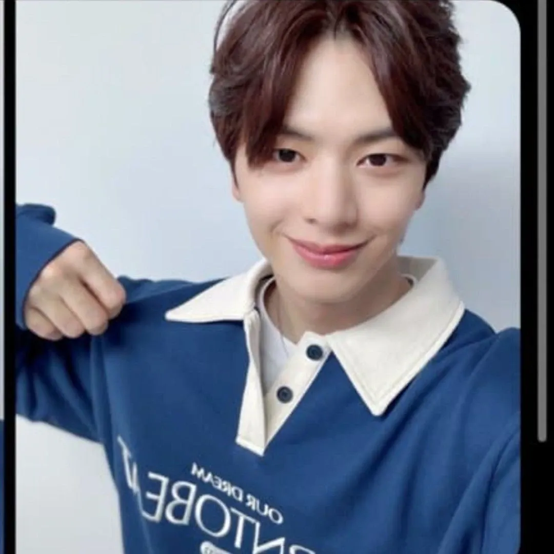 Behind-the-scenes cut of Yook Sungjae