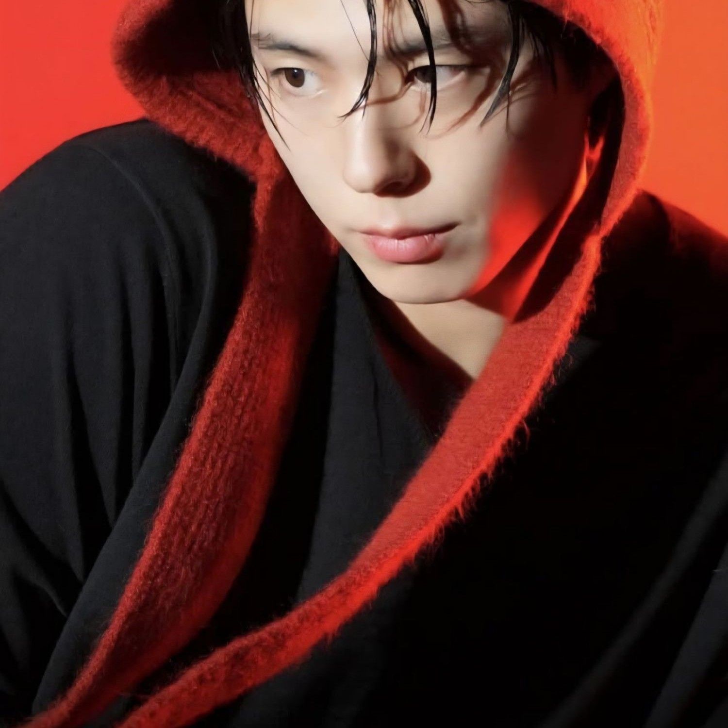 Behind-the-scenes cut of Park Bogum