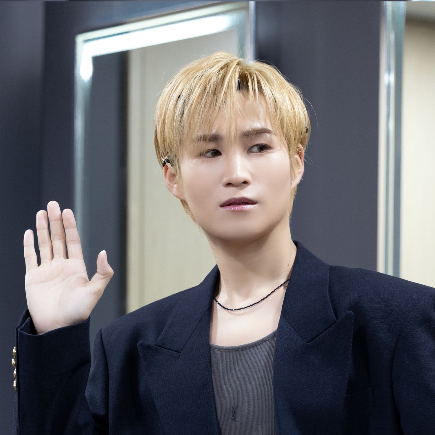 金熙栽的最新照片