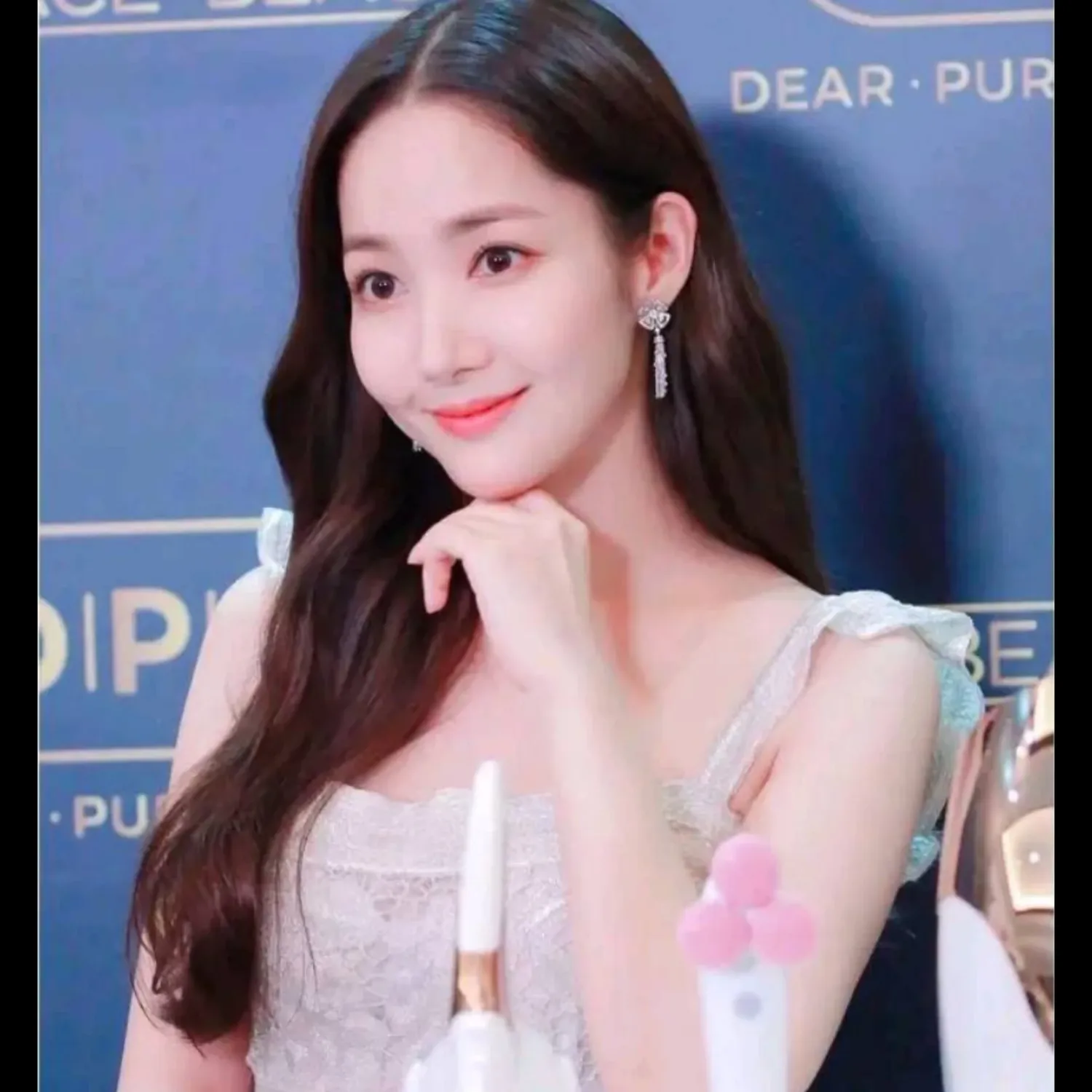 A moment captured by a fan of Park Minyoung