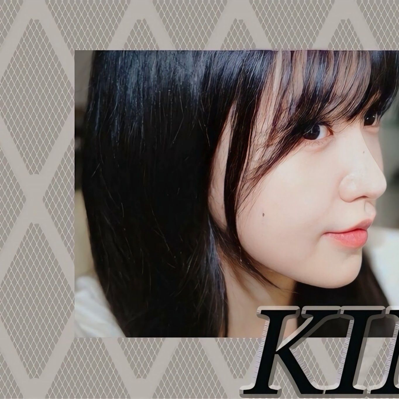 A moment captured by a fan of Yeri (1999)