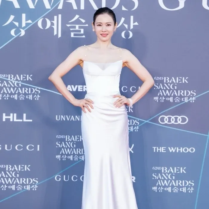 Latest photo of Son Yejin
