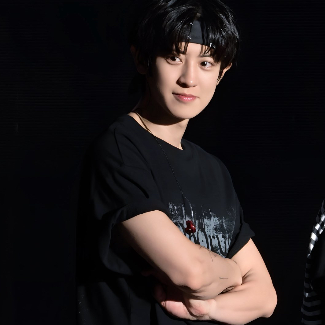 Latest photo of Chanyeol