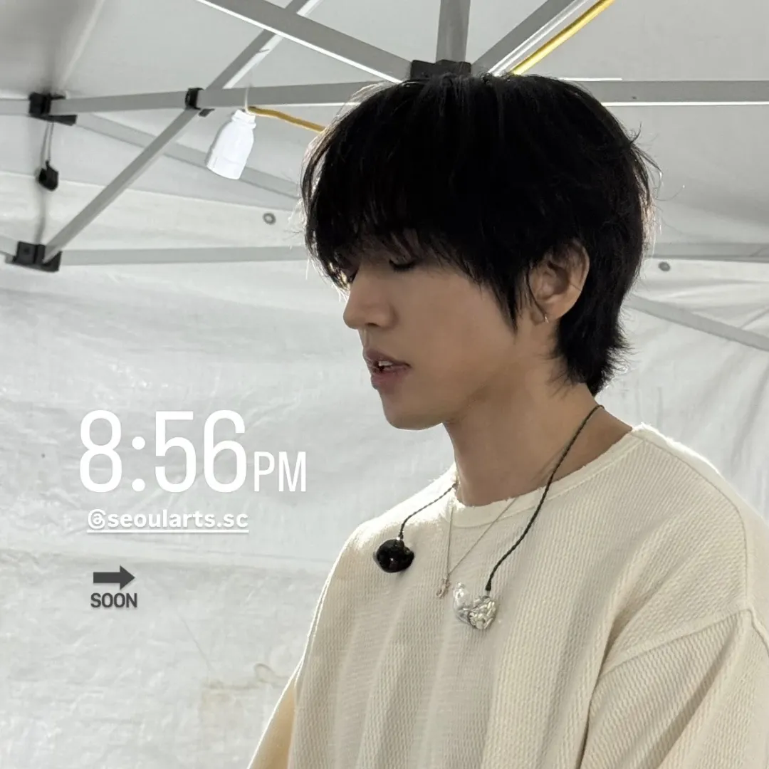 Behind-the-scenes cut of Lee Seungyoon