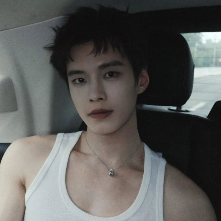 Latest photo of He Yu