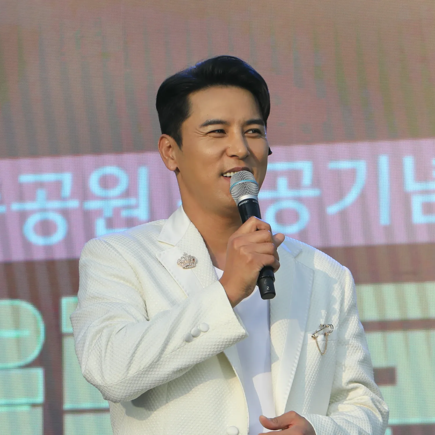 Foto kegiatan terbaru dari Jang Minho