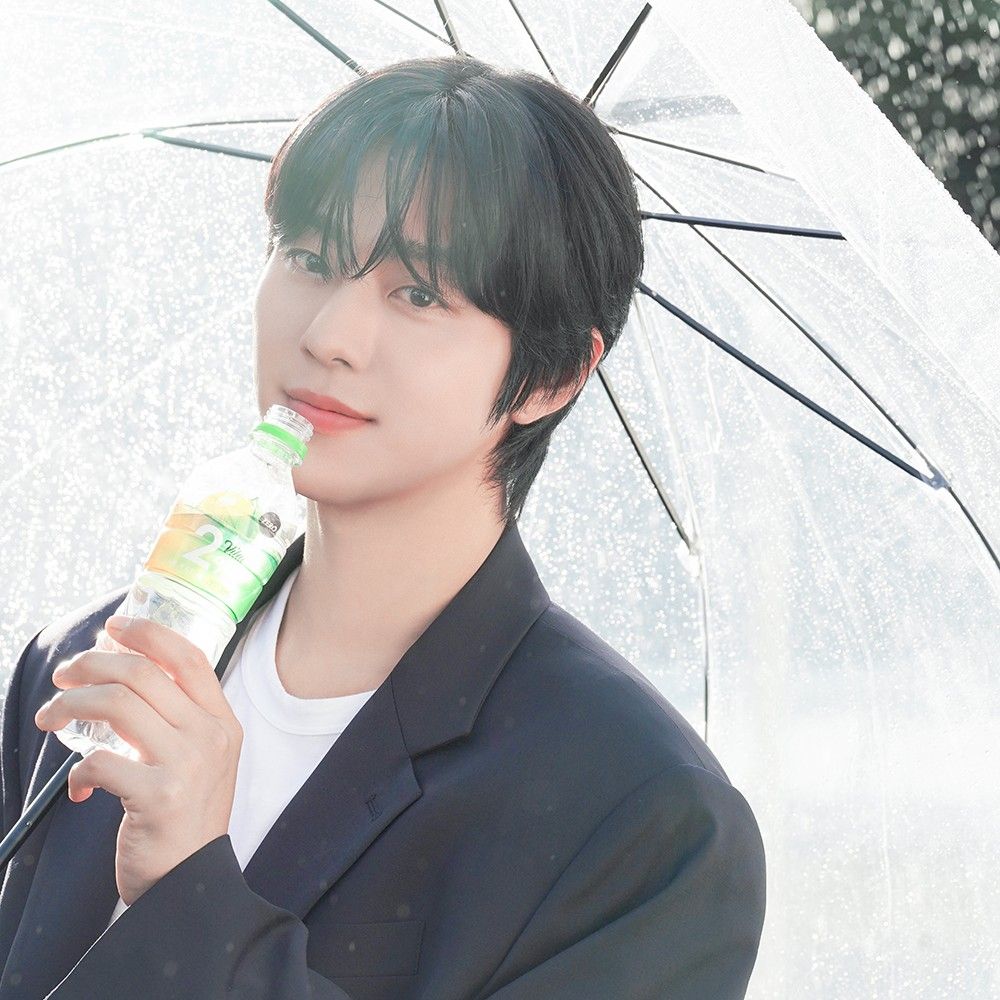 Momen yang diabadikan oleh penggemar Ahn Hyoseop