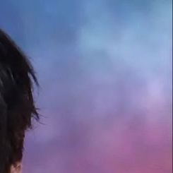 A moment captured by a fan of Song Kang