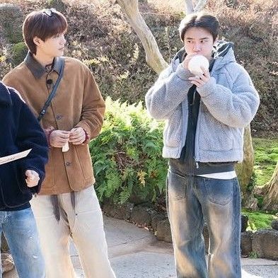 都暻秀 (D.O.)的幕后花絮