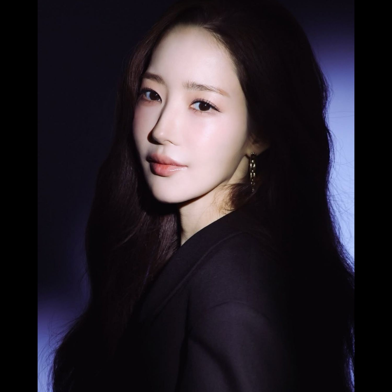 Recent activity shot of Park Minyoung