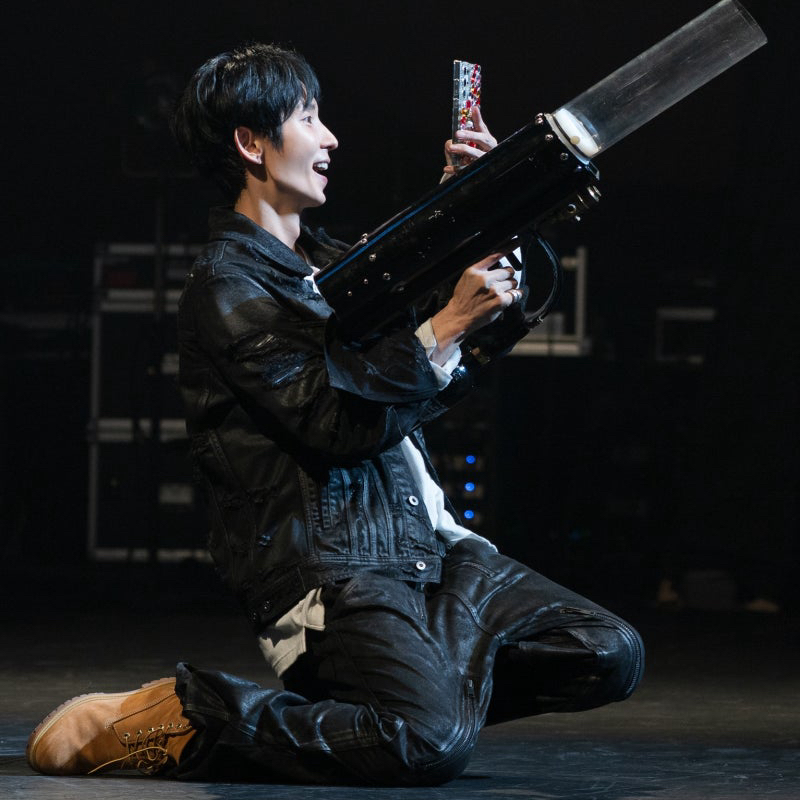 A moment captured by a fan of Lee Joongi