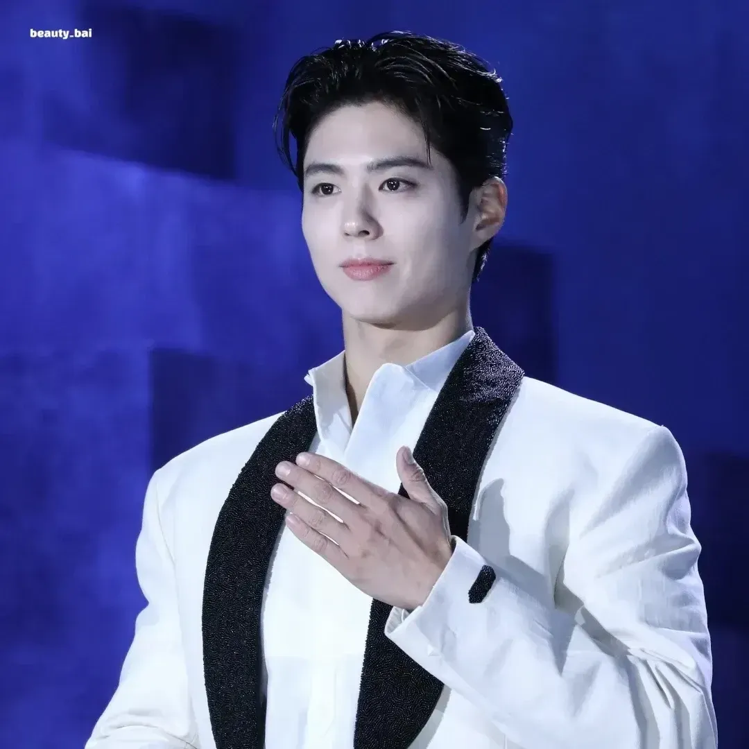 Latest photo of Park Bogum