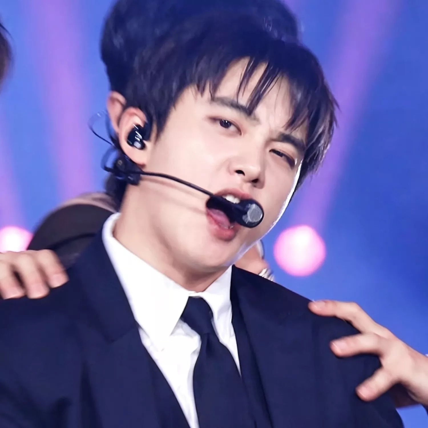 Behind-the-scenes cut of Doh Kyungsoo (D.O.)