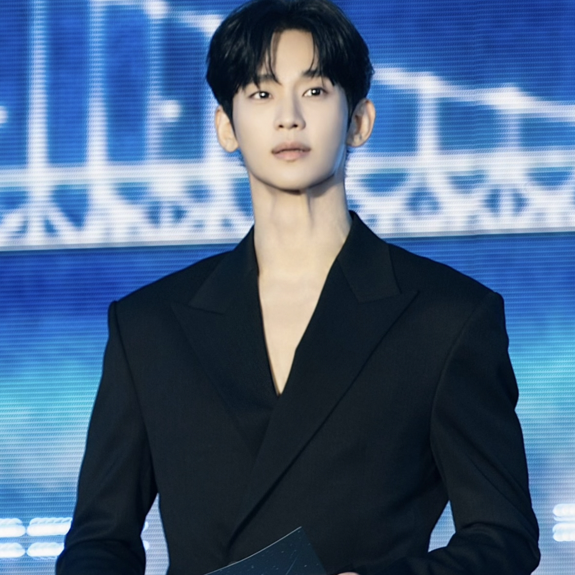 A moment captured by a fan of Kim Soohyun