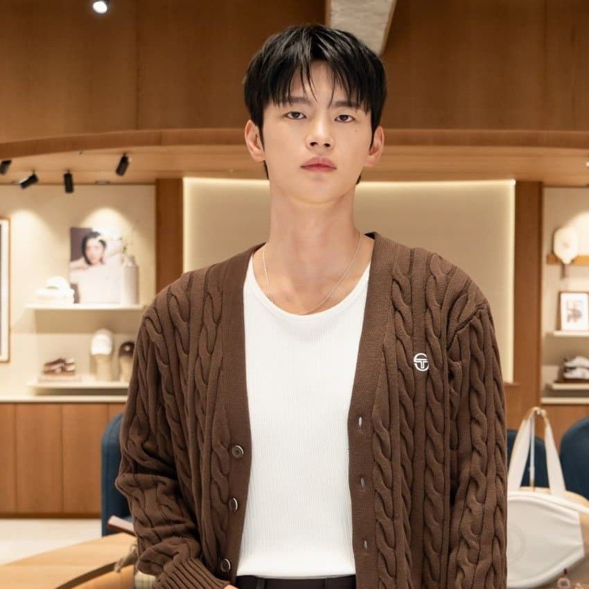 ソ・イングクの最近の活動ショット