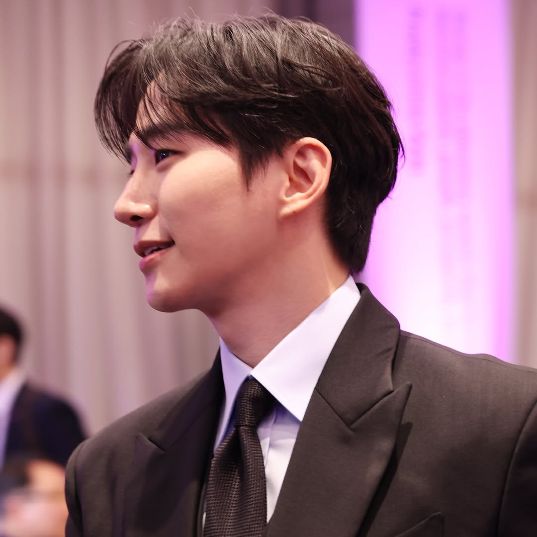 Cuplikan di balik layar dari Lee Junho