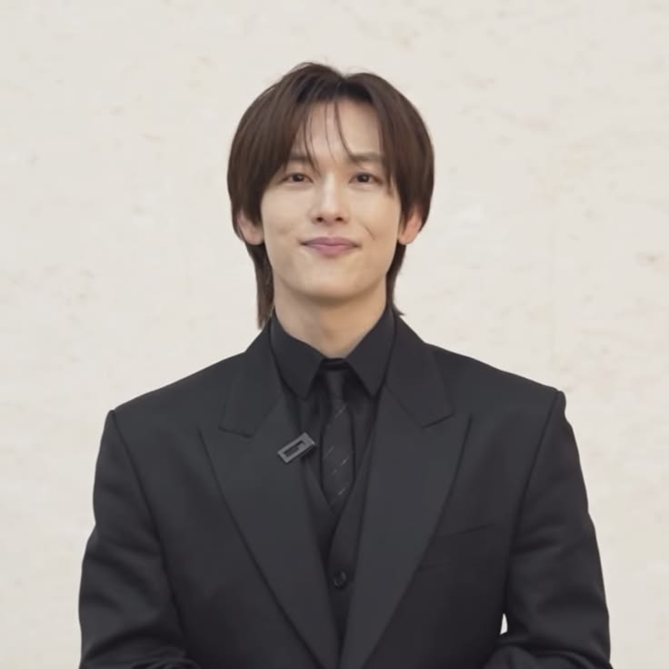 Latest photo of Yim Siwan