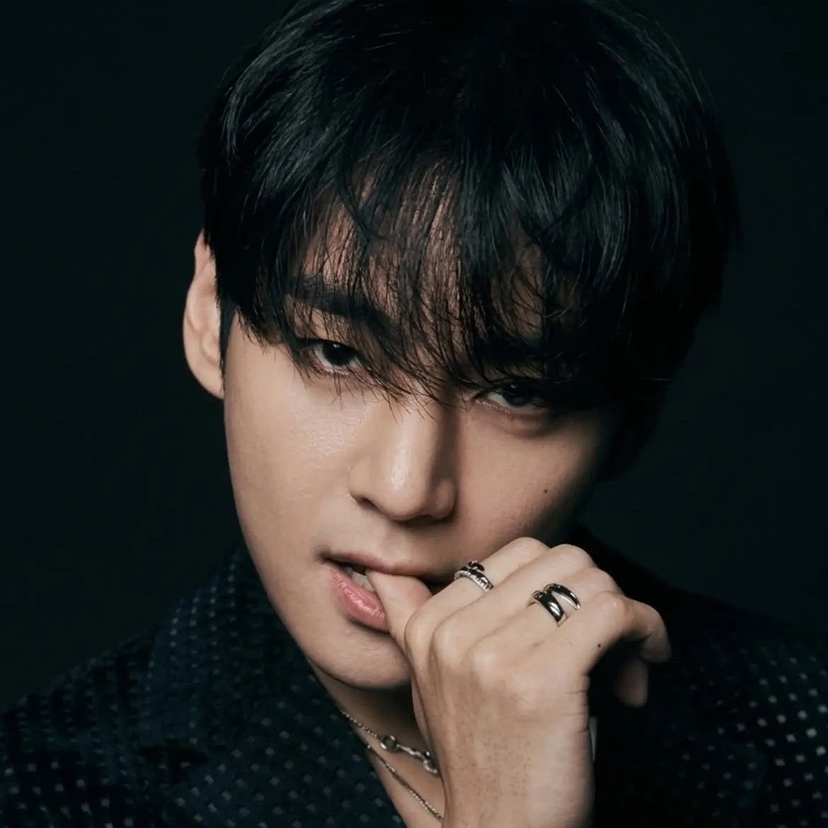 Latest photo of Kim Taehyung (V)