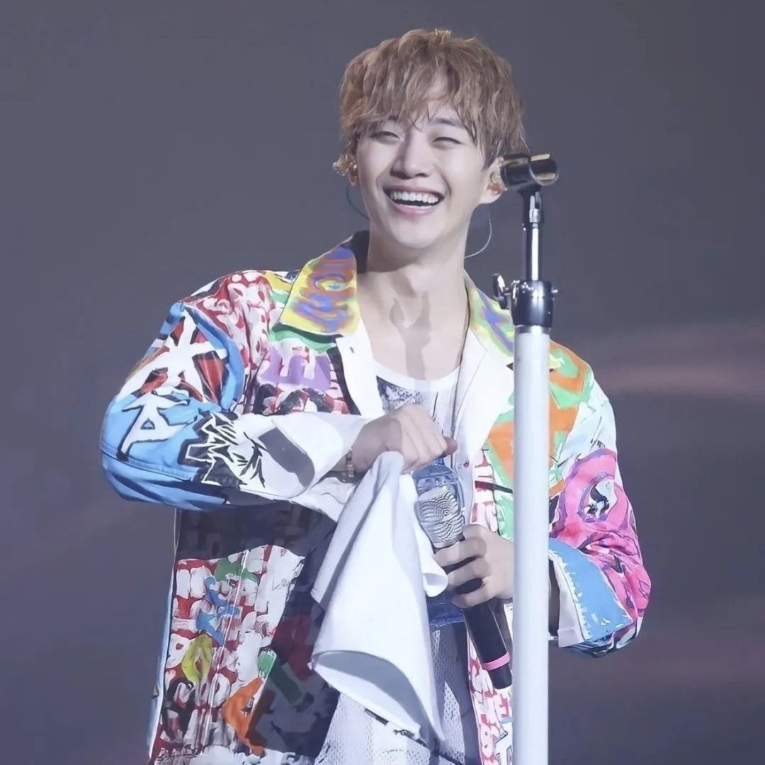 イ・ジュノのビハインドカット