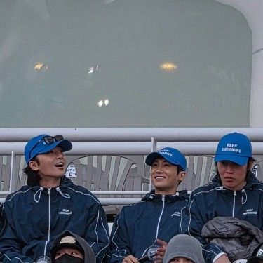 粉丝拍下的朴炯植瞬间