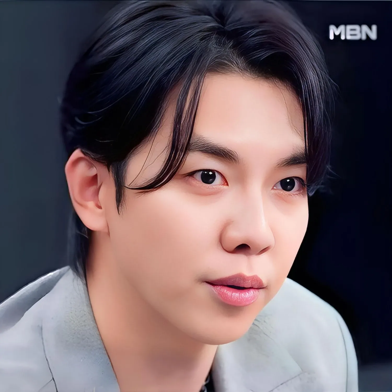 Cuplikan di balik layar dari Lee Seunggi