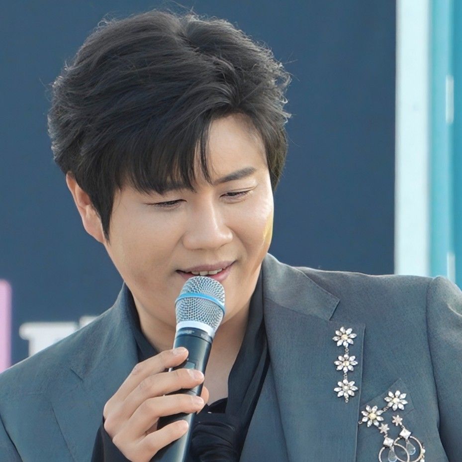 진해성의 비하인드 컷