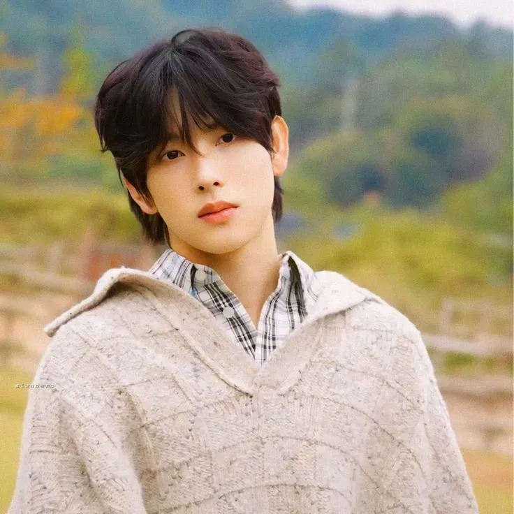 Recent activity shot of Yim Siwan