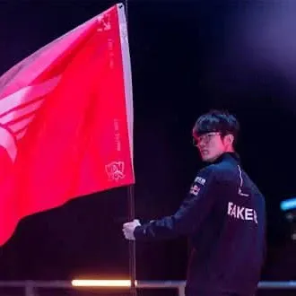 Latest photo of Faker