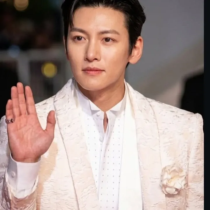 Latest photo of Ji Changwook
