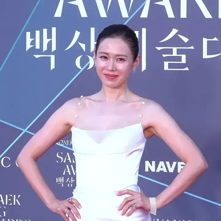 Foto terbaru dari Son Yejin