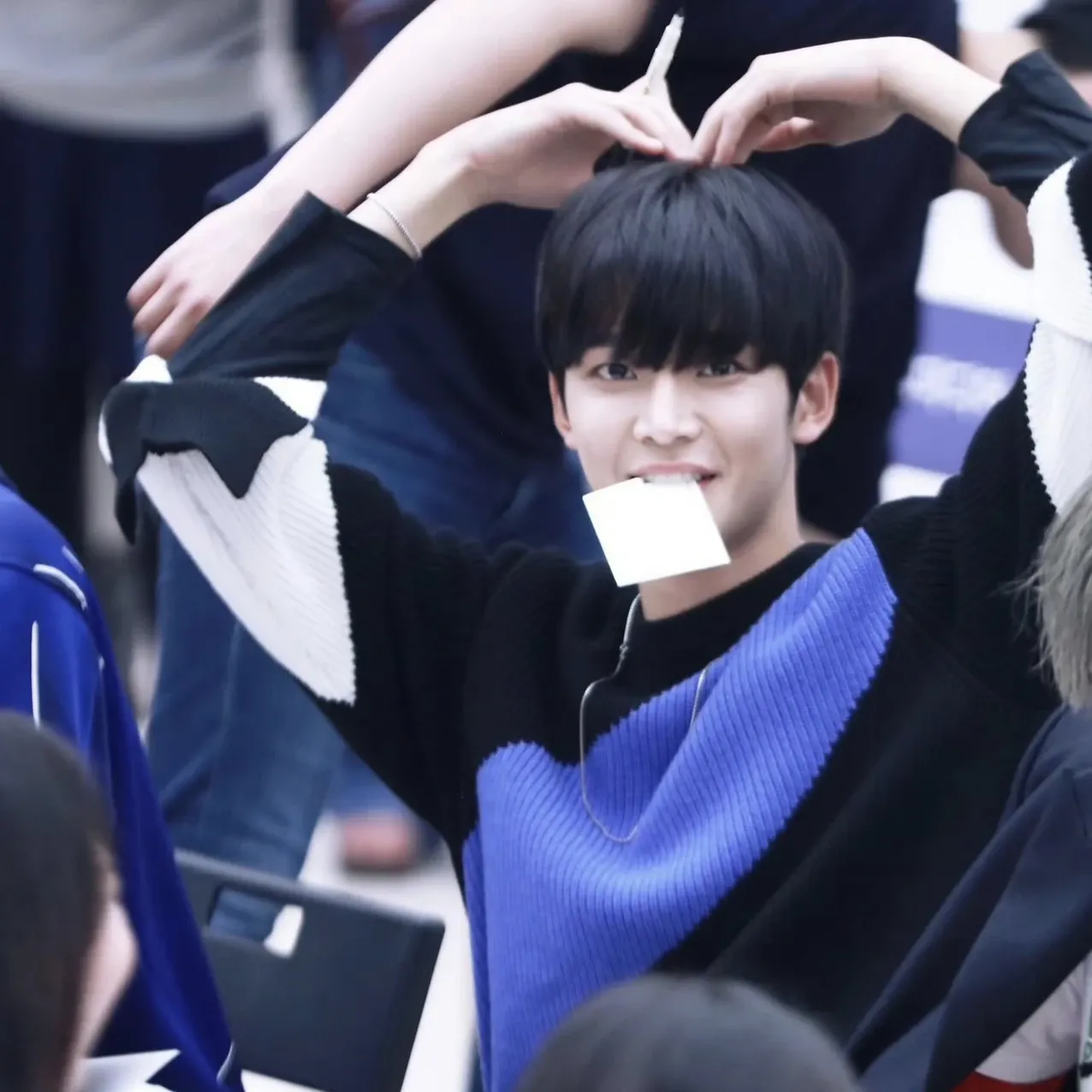 Momen yang diabadikan oleh penggemar Rowoon