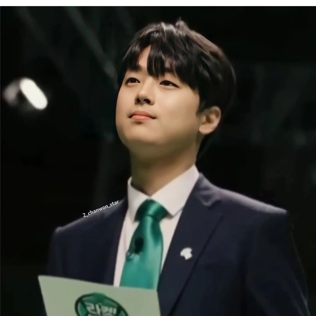 Foto terbaru dari Lee Chanwon