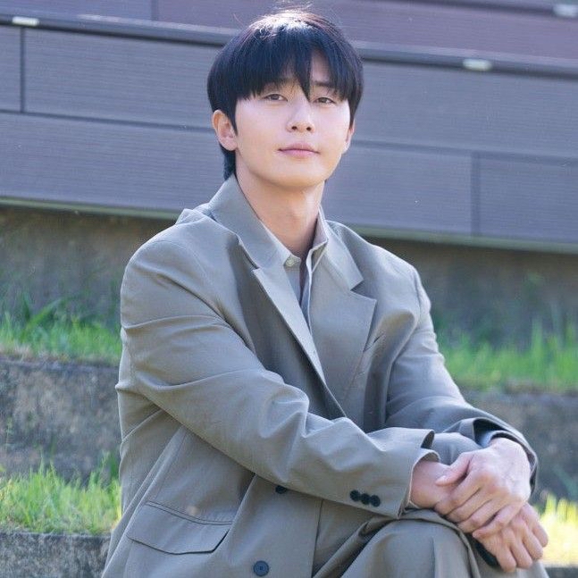 朴敘俊的最新照片