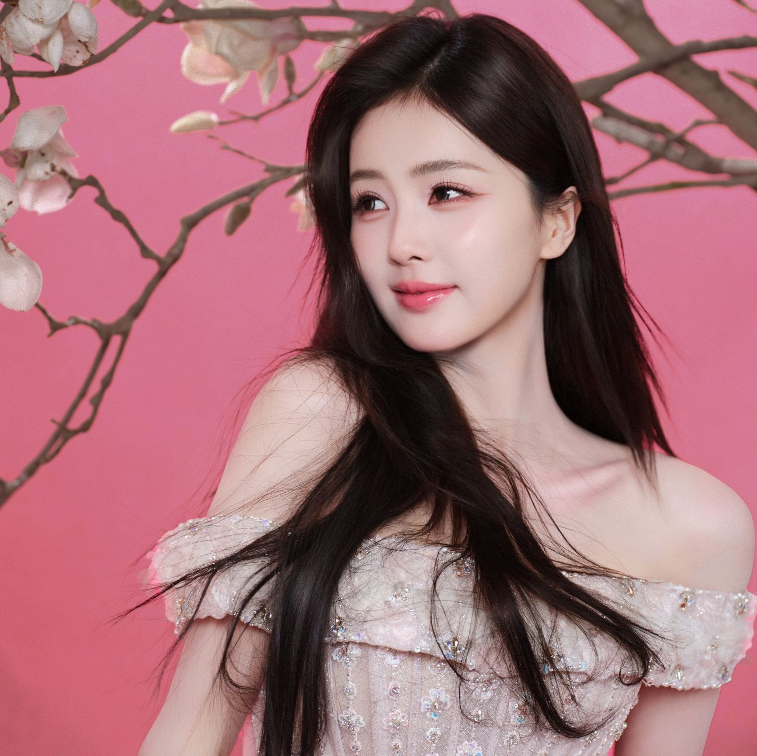 Latest photo of Bai Lu