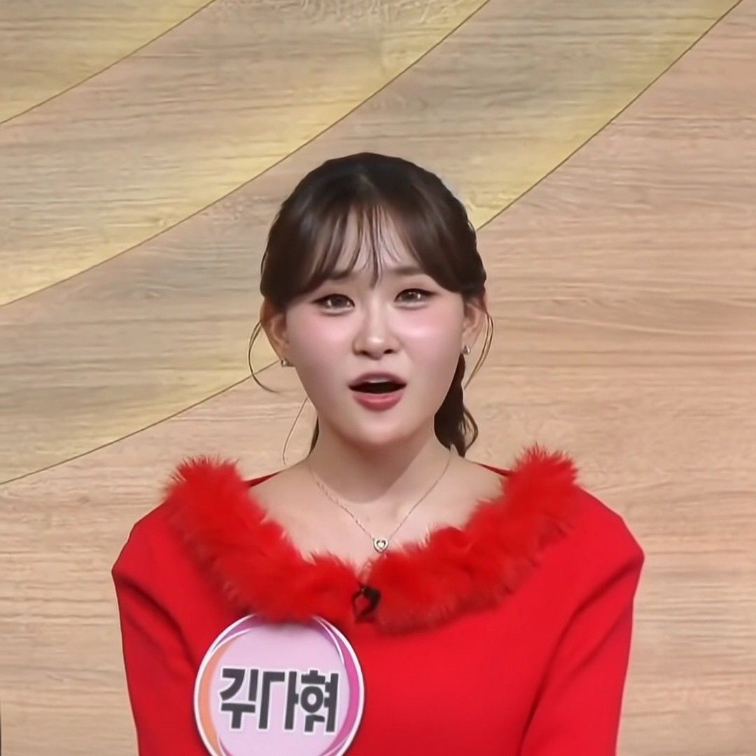 Momen yang diabadikan oleh penggemar Kim Dahyun